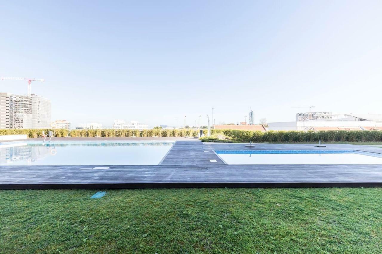Amazing Flat - Pool And Parking Apartment Lisboa Ngoại thất bức ảnh